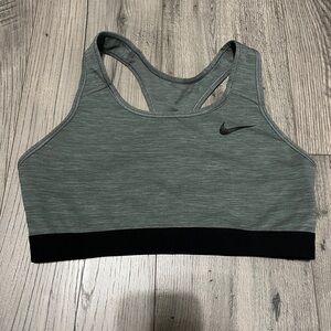 Nike Women's Heathered Gray Sports Bra